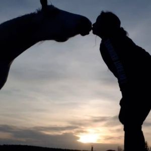 Meet your Posher, Kendra